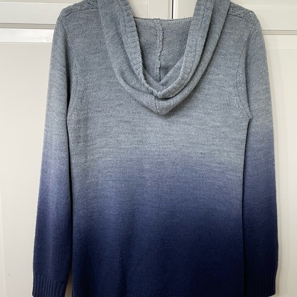 Hooded Ombré Button Closure Cardigan - Picture 2 of 6